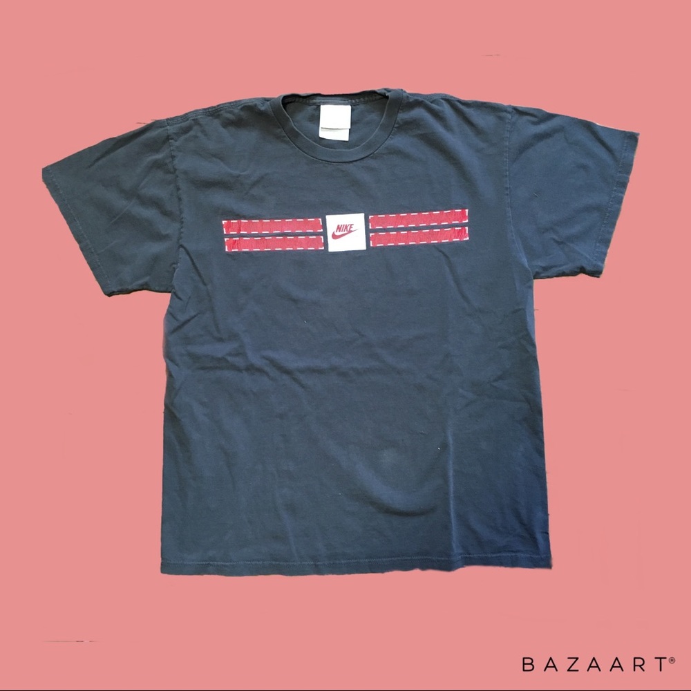 Vintage Y2K Nike spell out graphic T shirt